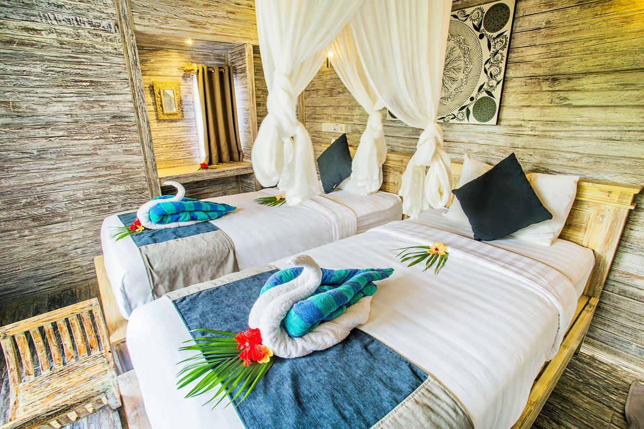 The Syron Huts Lembongan Hotel Exterior foto