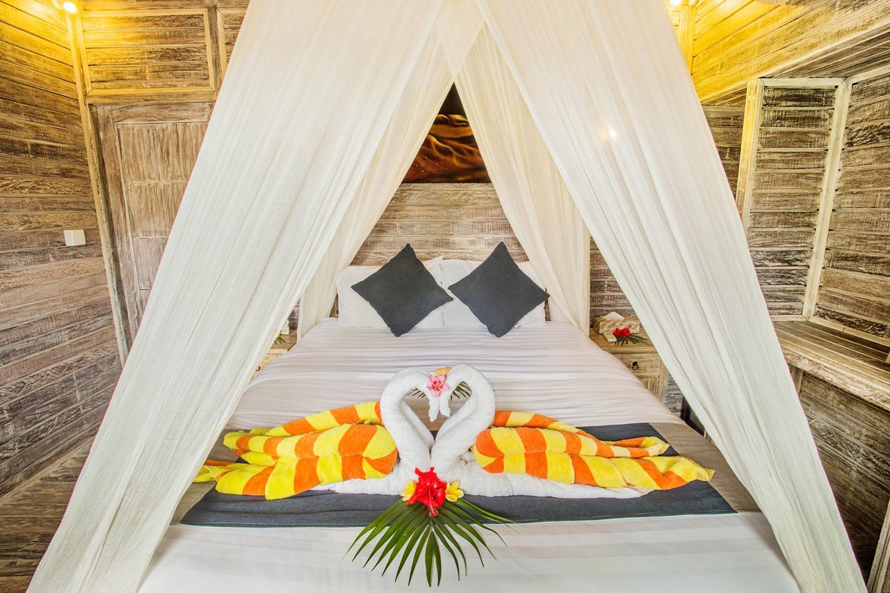 The Syron Huts Lembongan Hotel Exterior foto